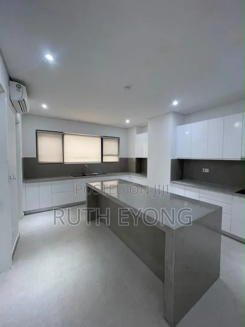 Furnished 5bdrm Townhouse/Terrace in Banana Island Ikoyi for sale