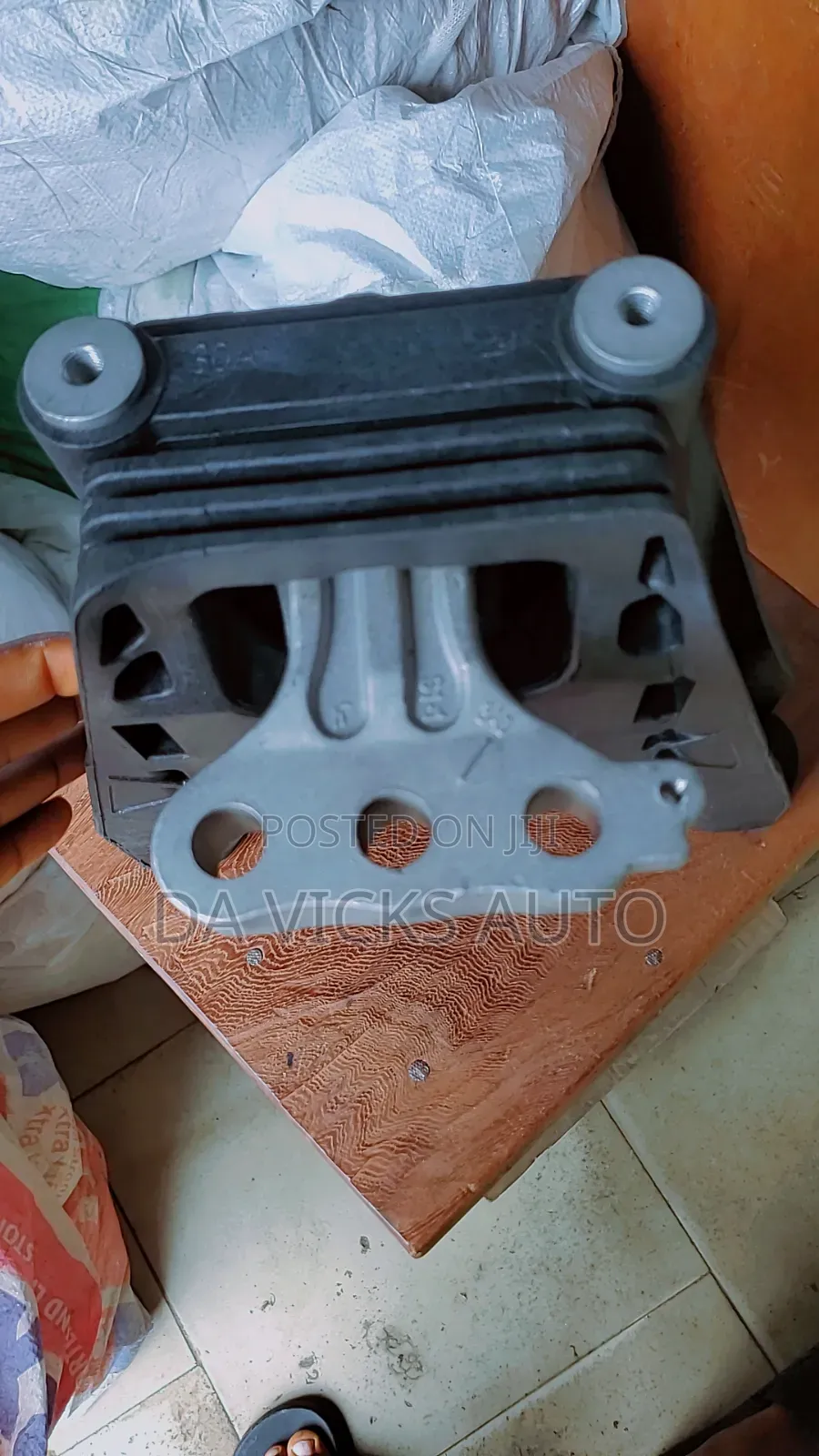 Side Engine Seat/Mounting 2024accord