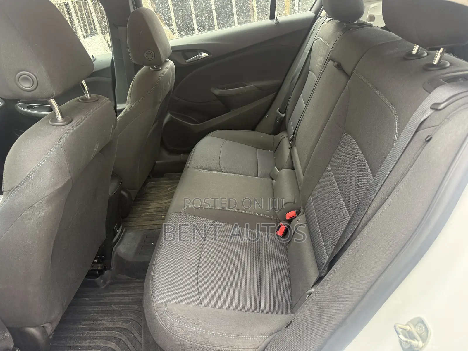 Chevrolet Cruze LT Auto Hatchback 2017 White