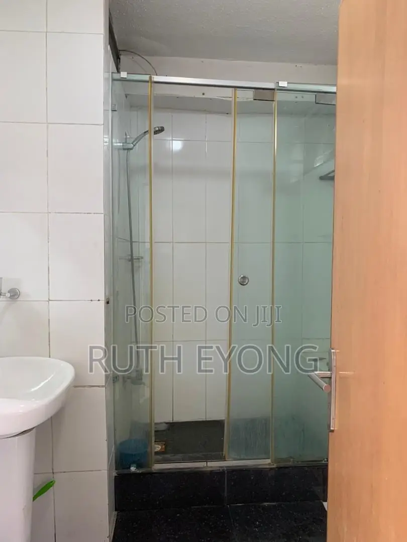 3bdrm Maisonette in 1004 Housing Estate, for rent