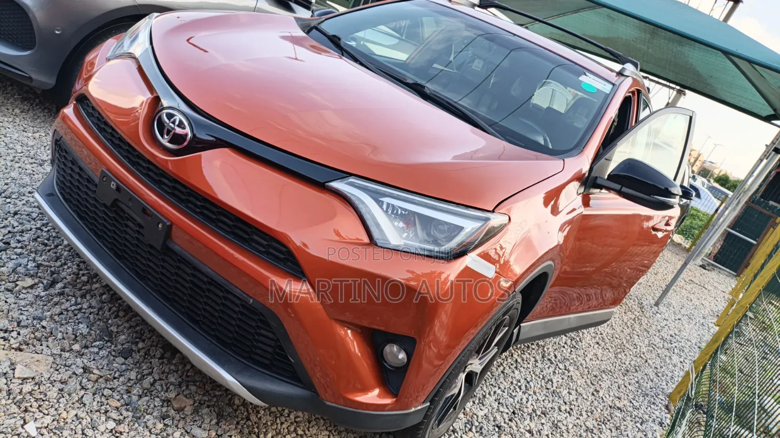 Toyota RAV4 2016 Red
