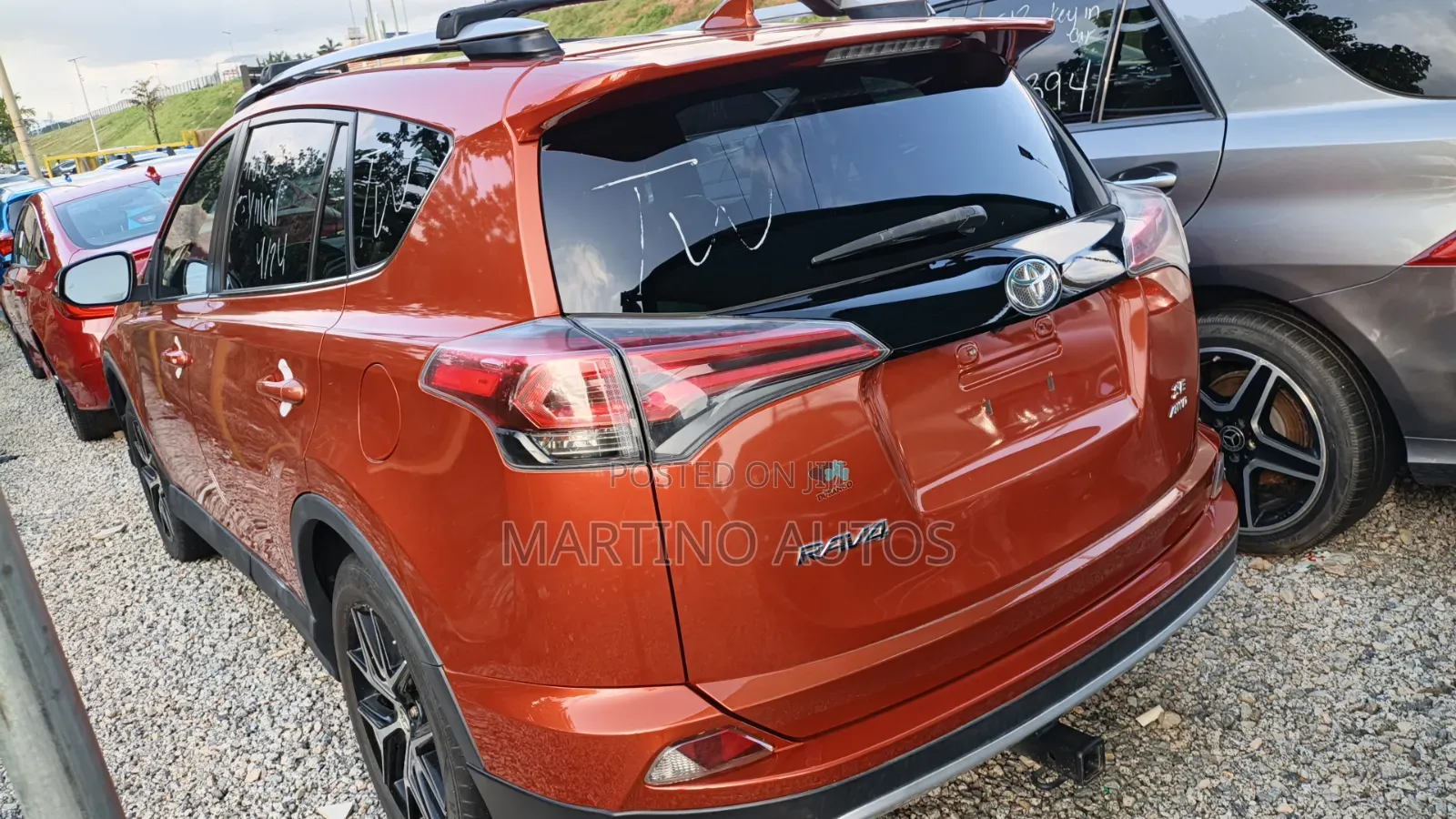 Toyota RAV4 2016 Red