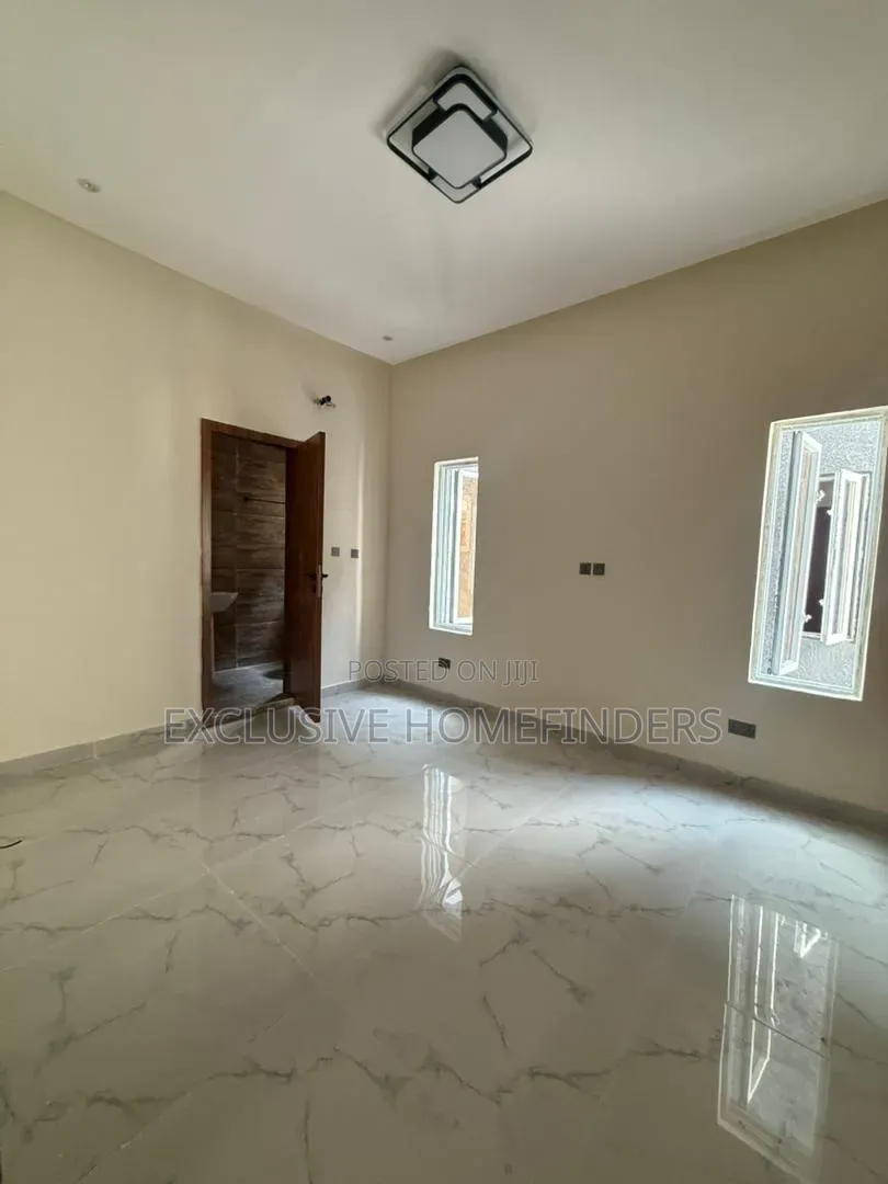 3bdrm Duplex in Capital Loft, Eleko for sale
