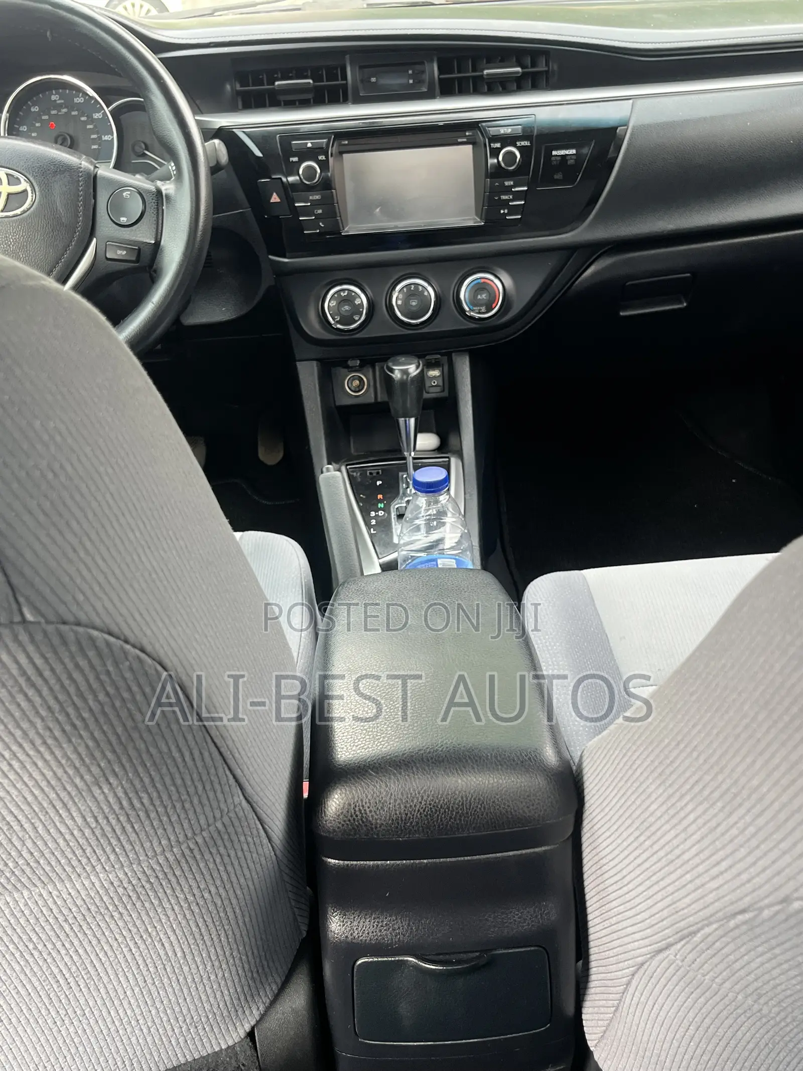Toyota Corolla 2015 White