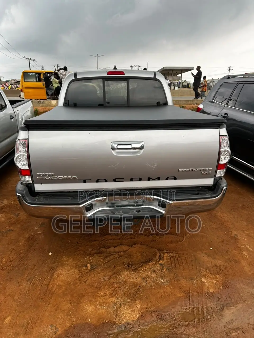 Toyota Tacoma PreRunner V6 4dr Double Cab 6.1 ft. SB (4.0L 6cyl 5A)
