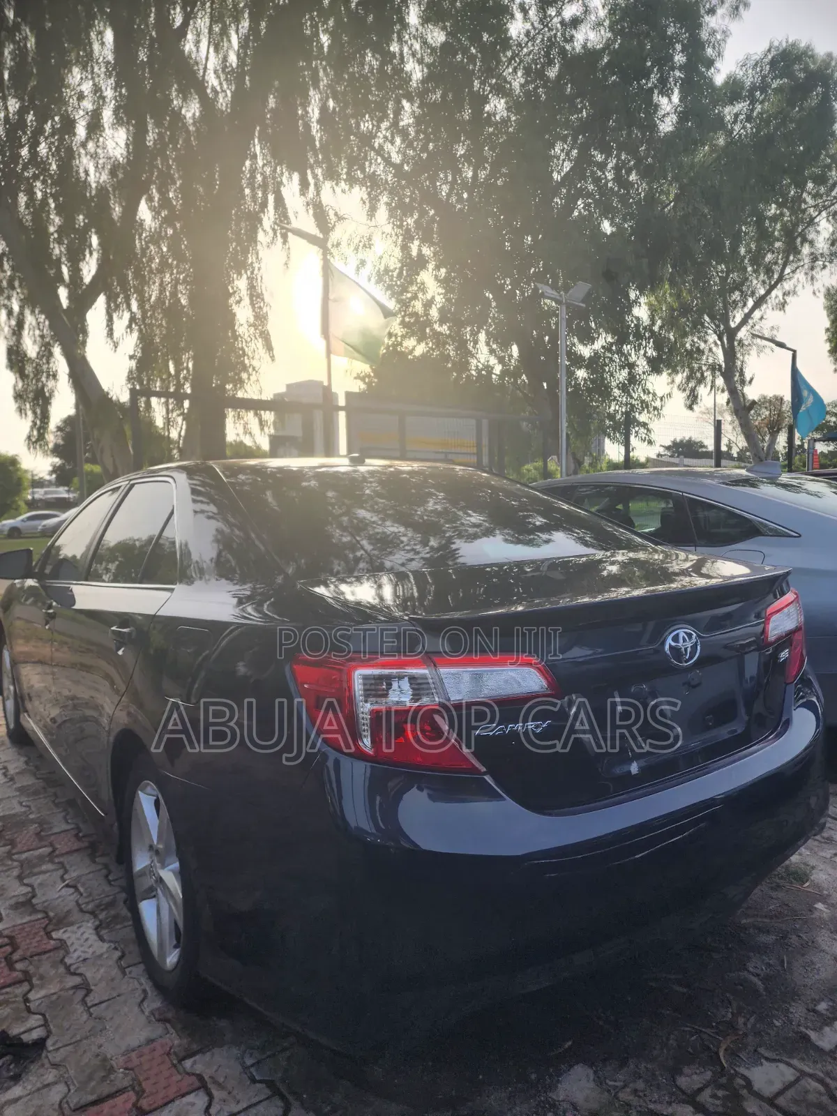 Toyota Camry SE 4dr Sedan (2.5L 4cyl 6A) 2014 Blue
