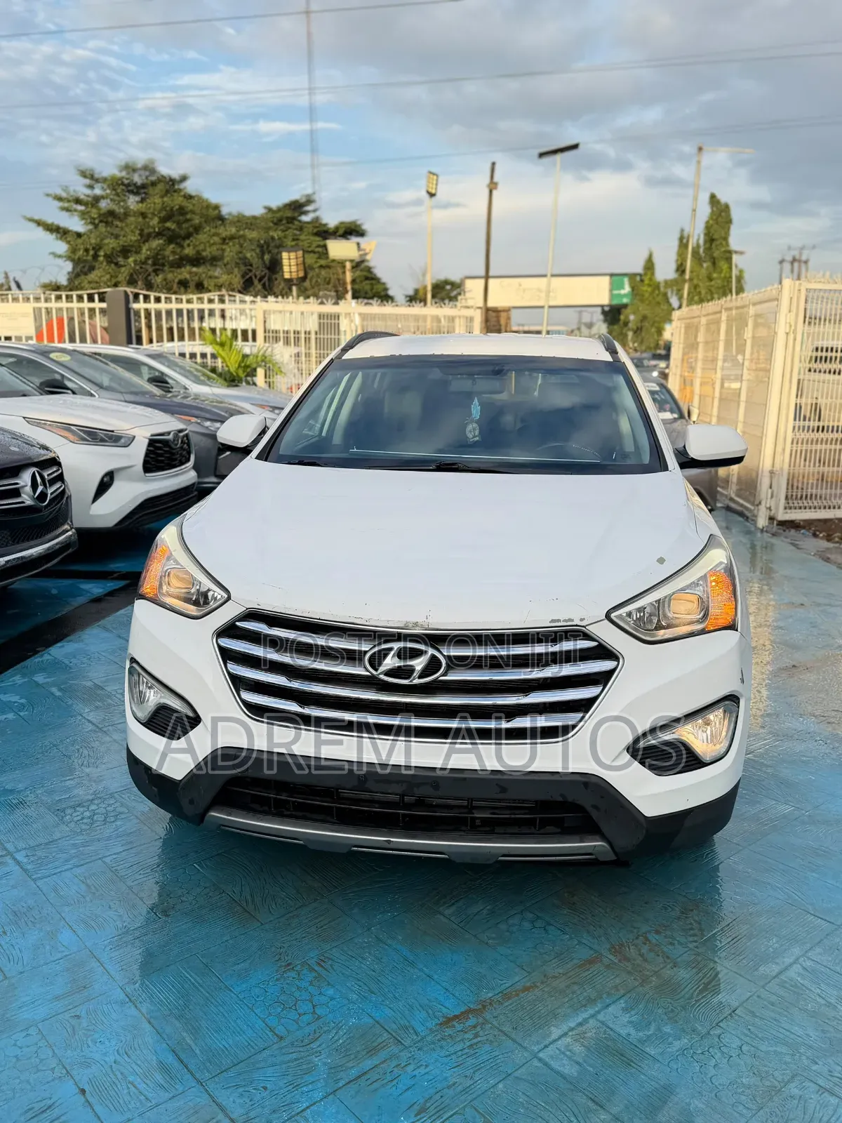 Hyundai Santa Fe GLS 4dr SUV AWD (3.3L 6cyl 6A) 2014 White