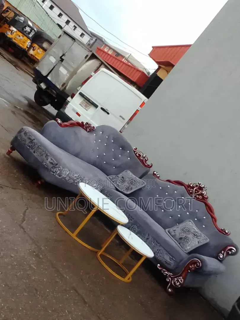 Imported Royal Sofa Set With Throw Pillows and 2 in 1 Center Table