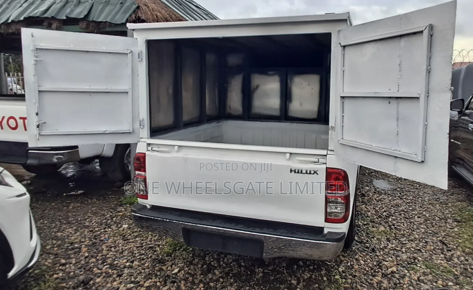 Toyota Hilux 2014 White