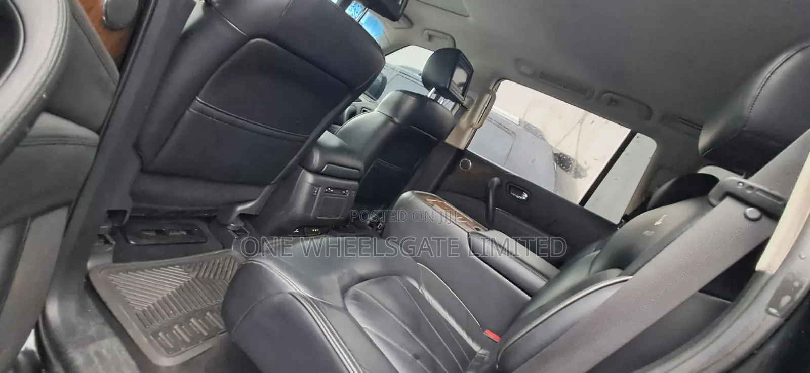 Infiniti QX56 2011 Black