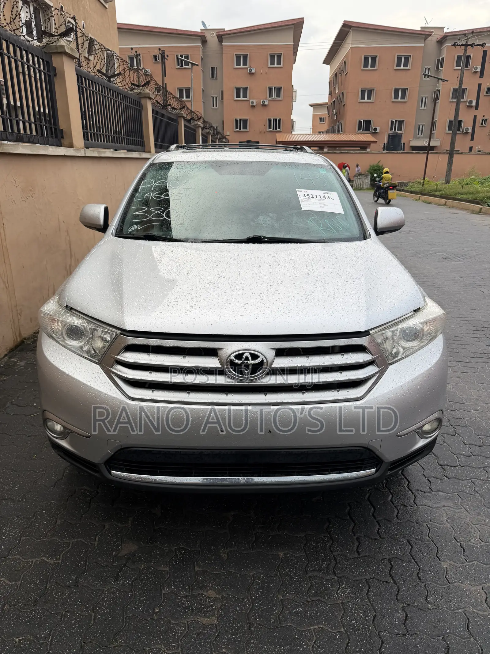 Toyota Highlander Limited 2011 Silver