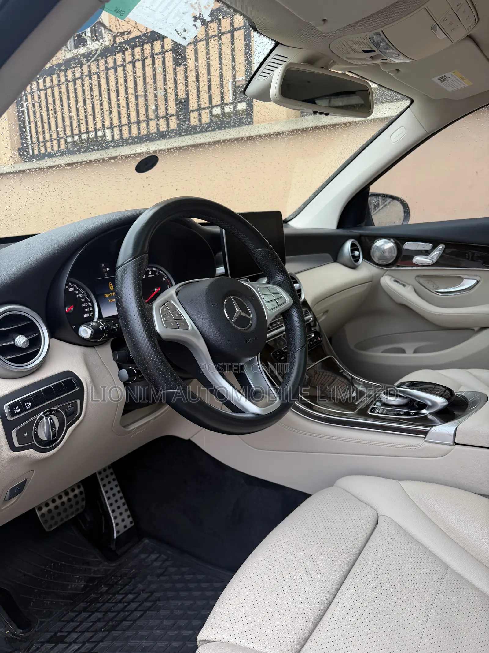 Mercedes-Benz GLC-Class 2016 Brown