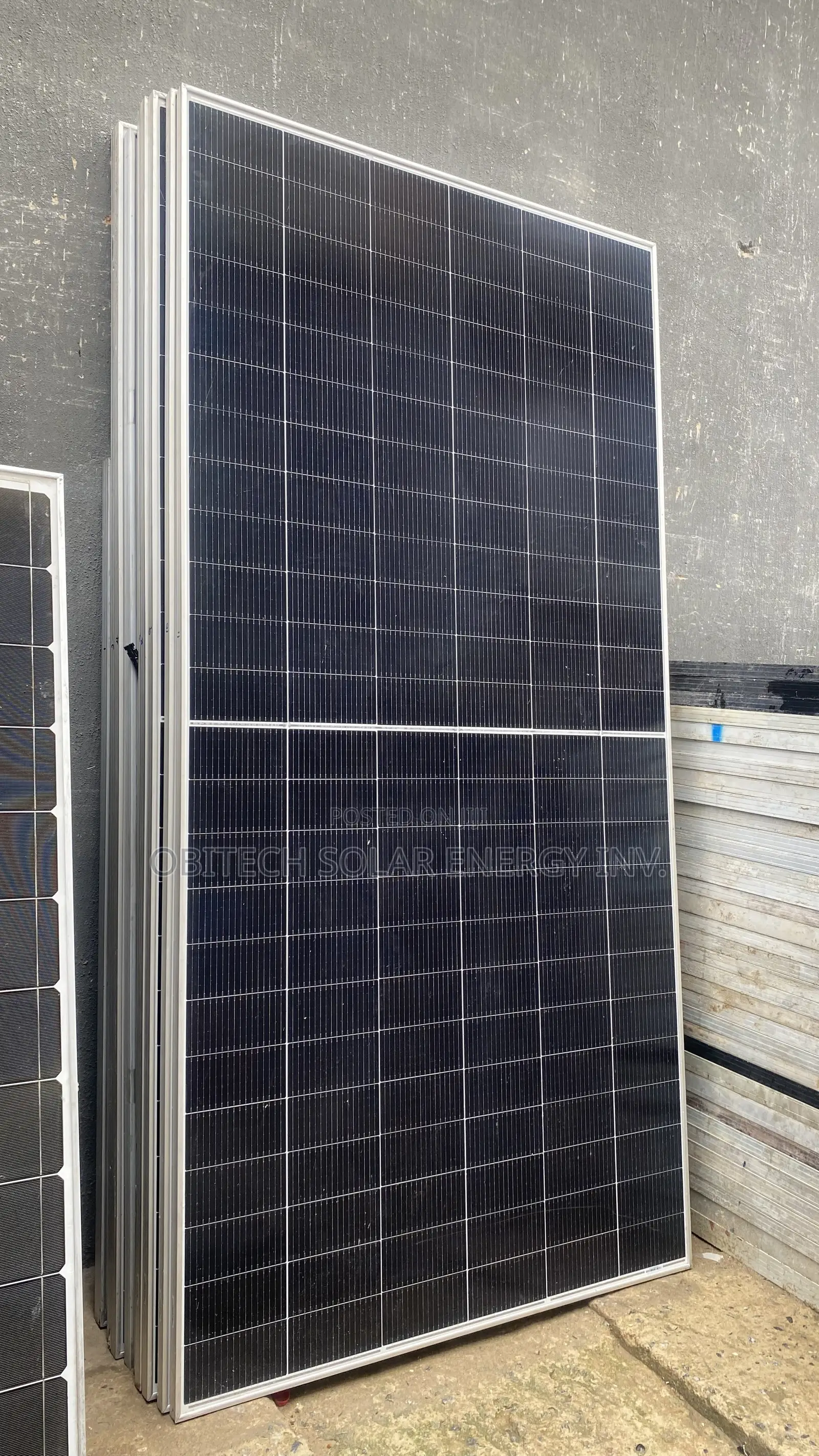 650W Jinko Solar Panel