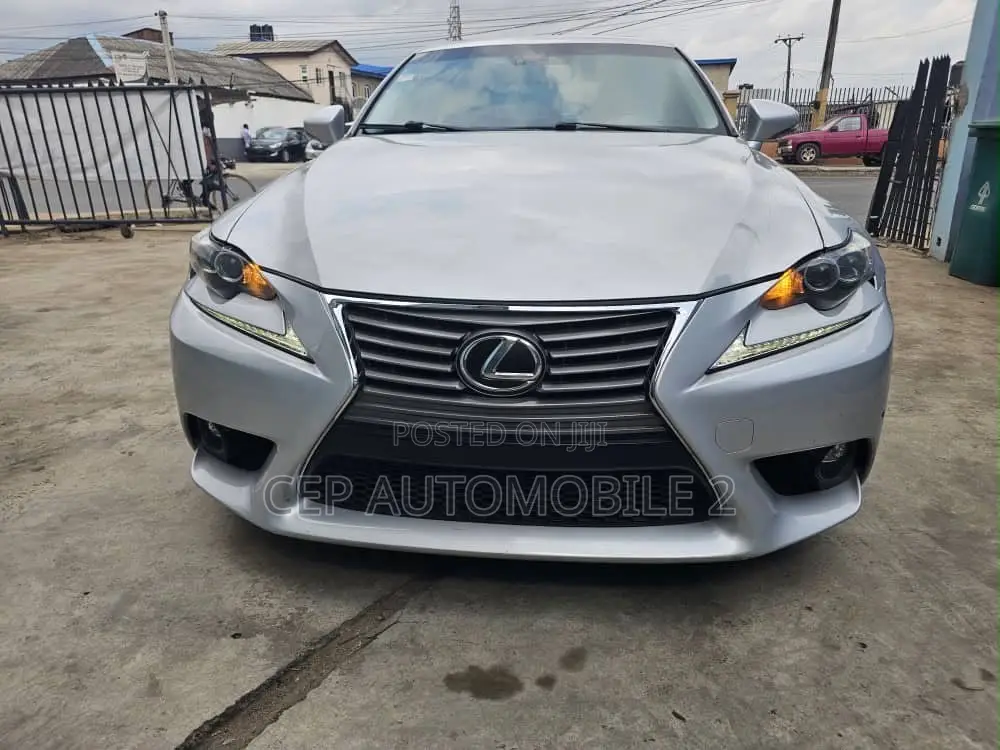 Lexus IS 250 2015 Silver