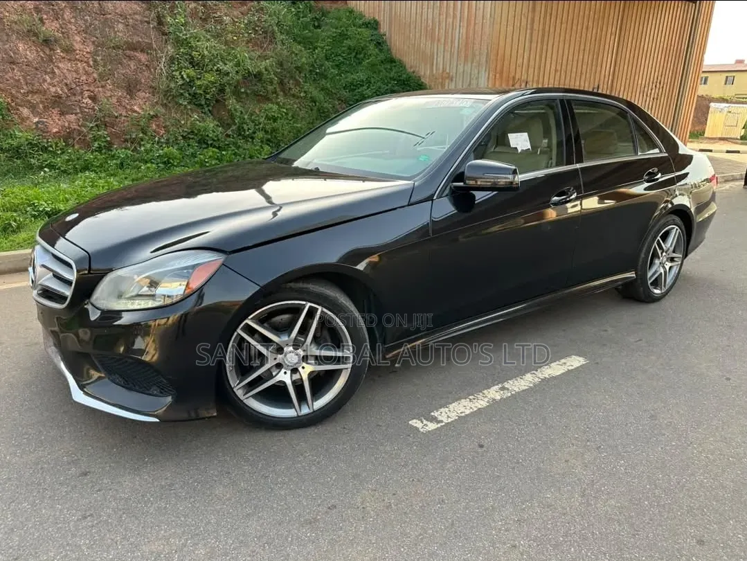 Mercedes-Benz E350 Base 4Matic Sedan AWD (3.5L 6cyl 7A) 2014 Black