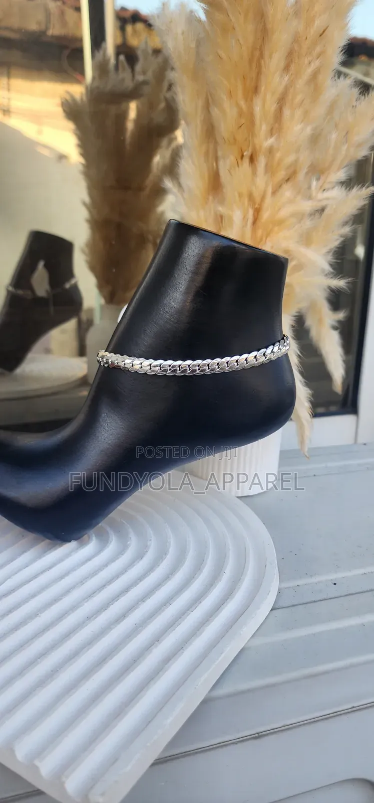 Extremely Bold Cuban Leg Chain