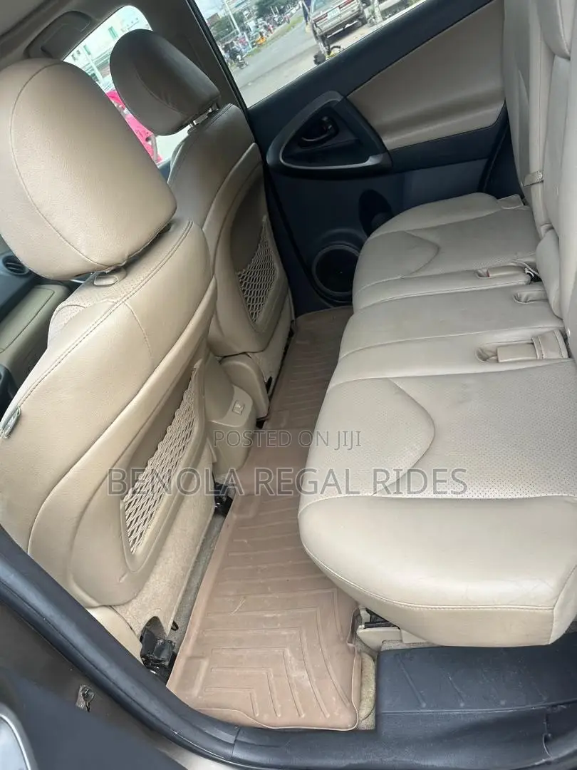 Toyota RAV4 3.5 Limited 4x4 2011 Brown