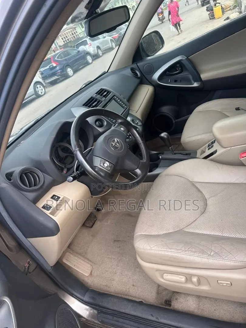 Toyota RAV4 3.5 Limited 4x4 2011 Brown