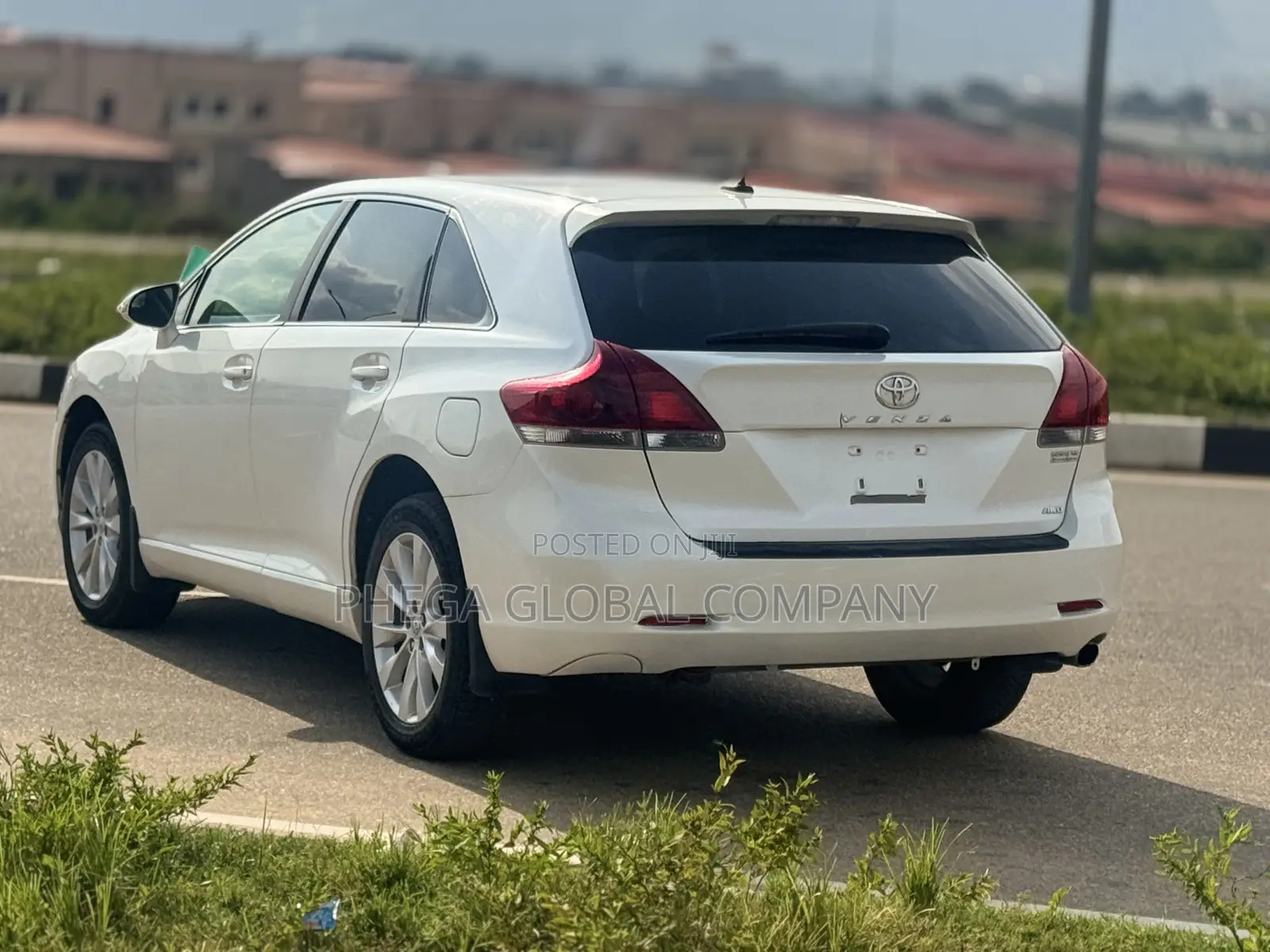 Toyota Venza XLE AWD 2013 White
