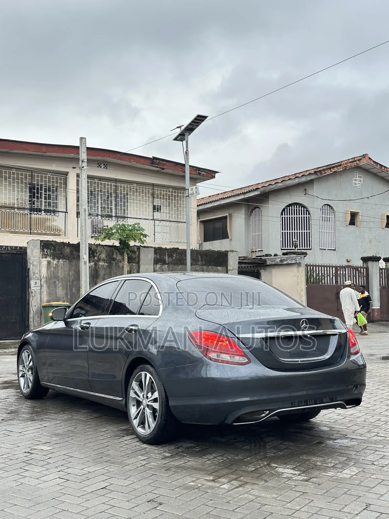Mercedes-Benz C300 Base 4Matic Sedan AWD (2.0L 4cyl 7A) 2016 Gray