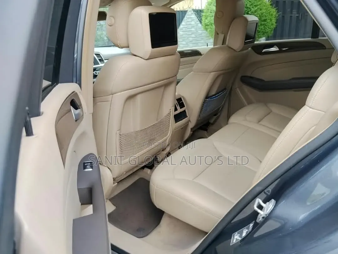Mercedes-Benz M Class ML 350 4Matic 2012 Gray