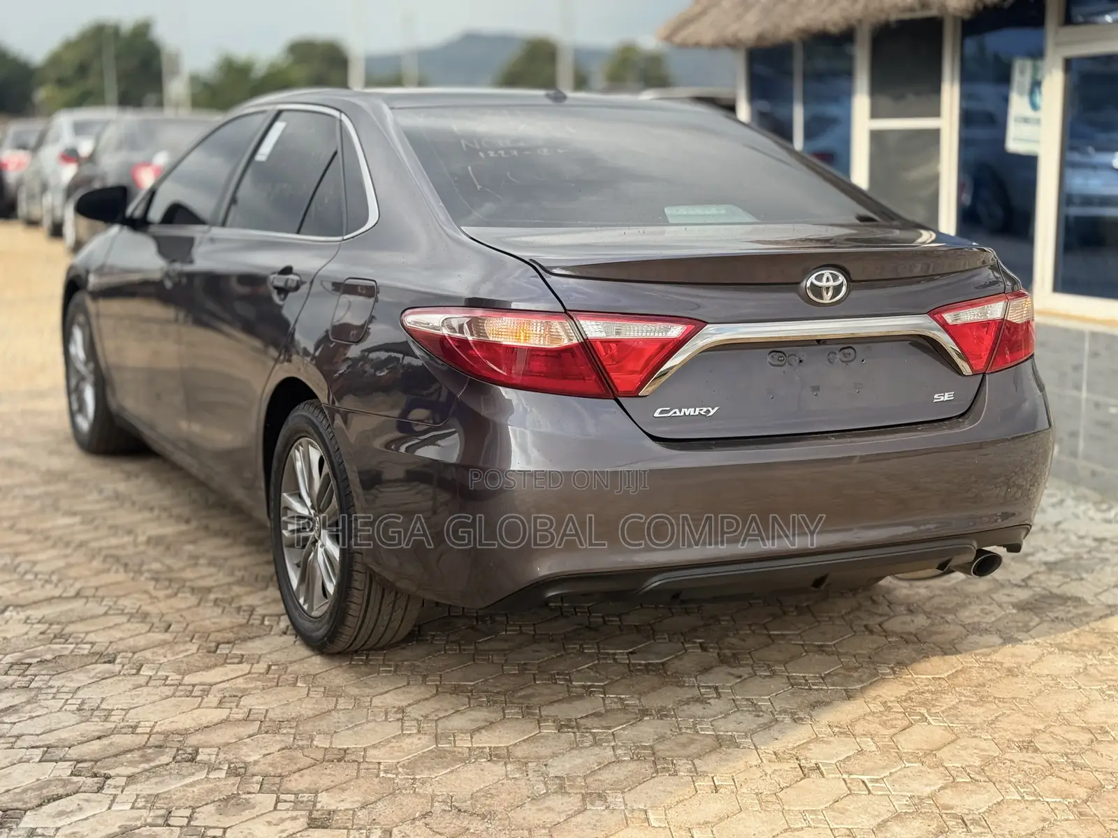 Toyota Camry SE 4dr Sedan (2.5L 4cyl 6A) 2016 Gray