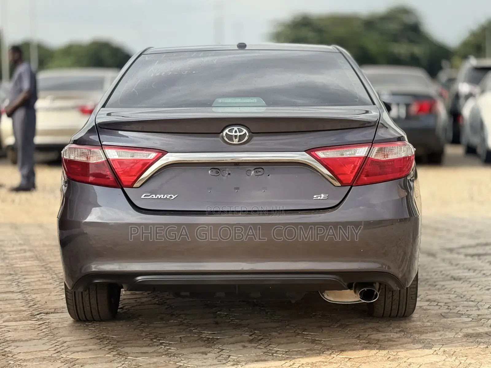 Toyota Camry SE 4dr Sedan (2.5L 4cyl 6A) 2016 Gray