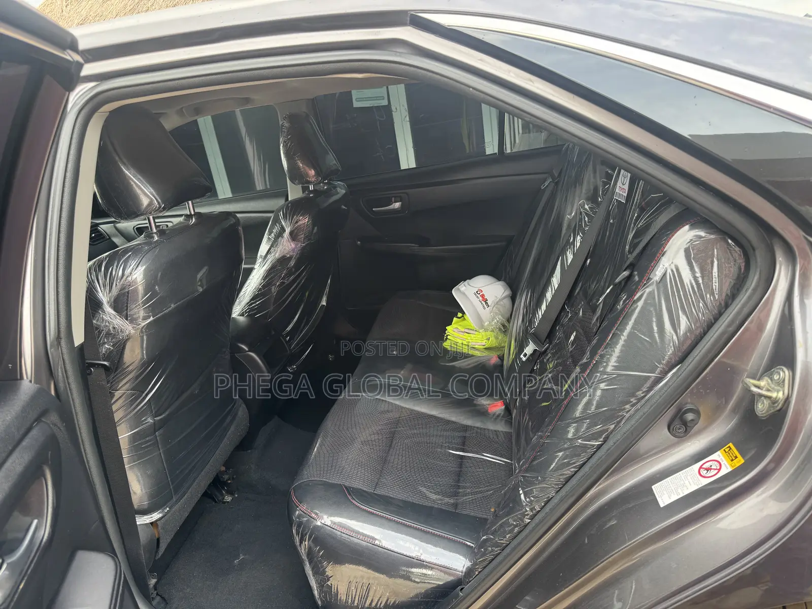 Toyota Camry SE 4dr Sedan (2.5L 4cyl 6A) 2016 Gray