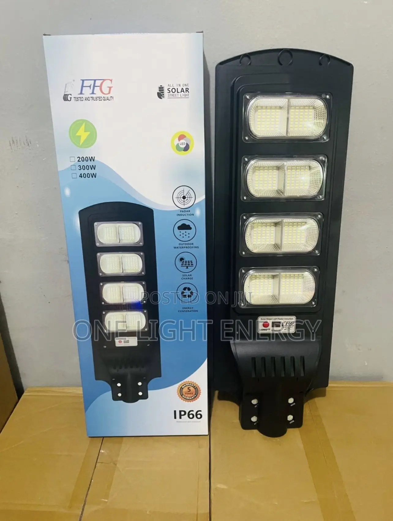 4 Eyes Divided Solar Street Light