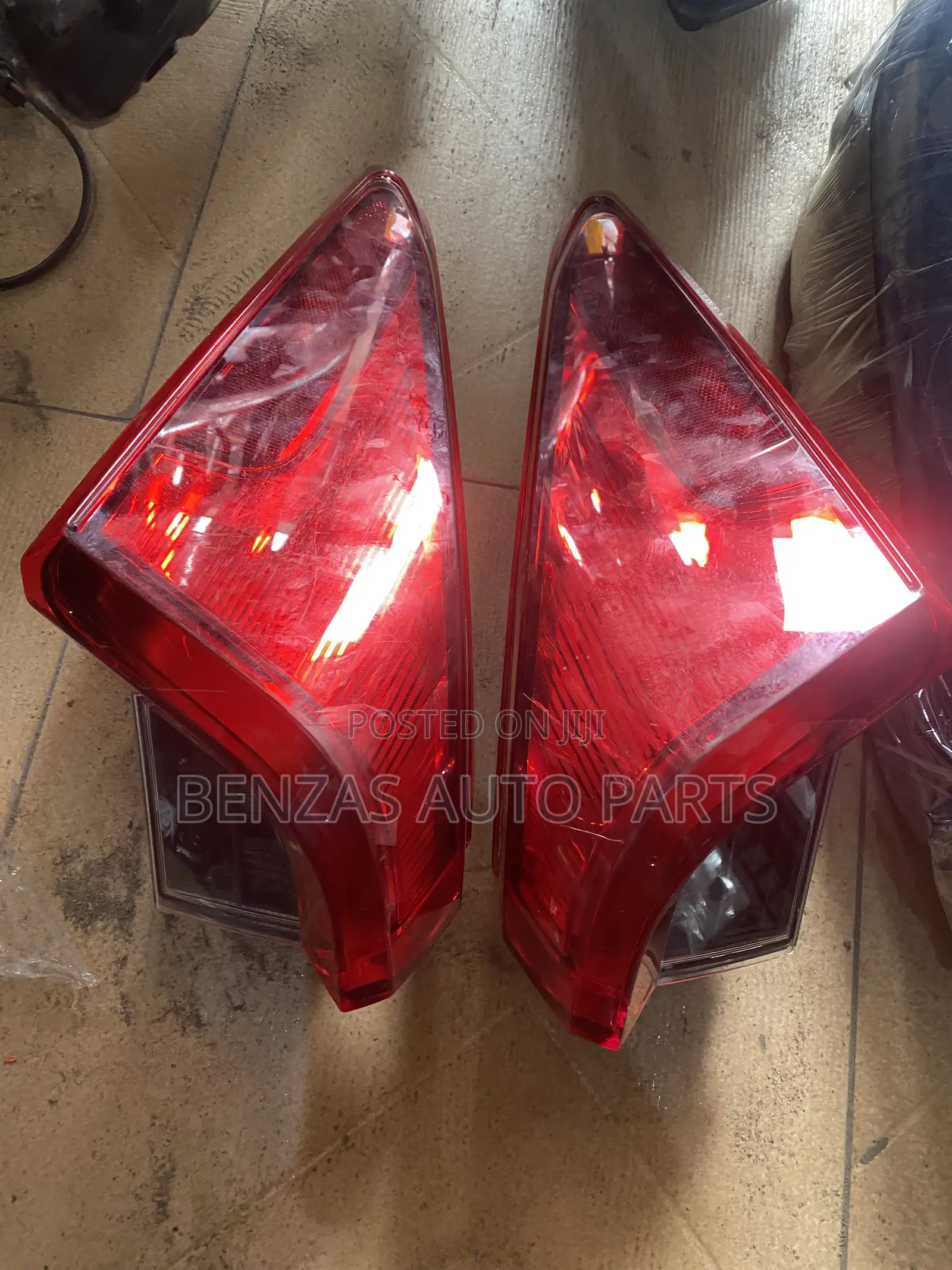 Toyota Avalon 2025 Taillights Replacement