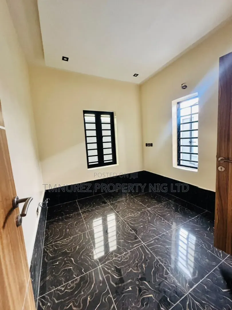 4bdrm Duplex in Ikeja GRA for sale