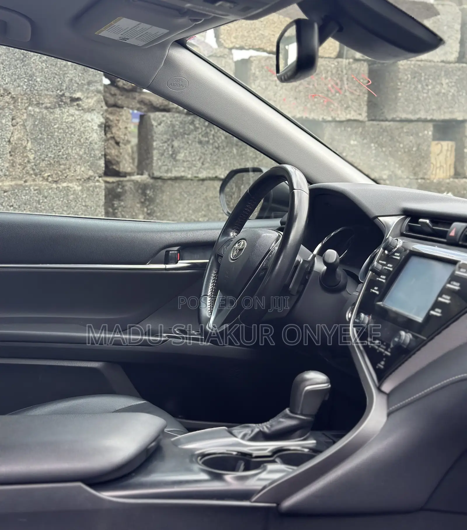 Toyota Camry SE (2.5L 4cyl 8A) 2019 Blue