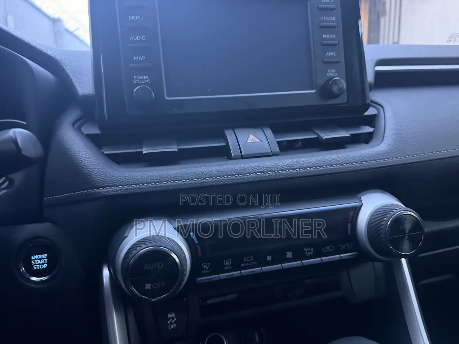 Toyota RAV4 XLE AWD 2019 Black