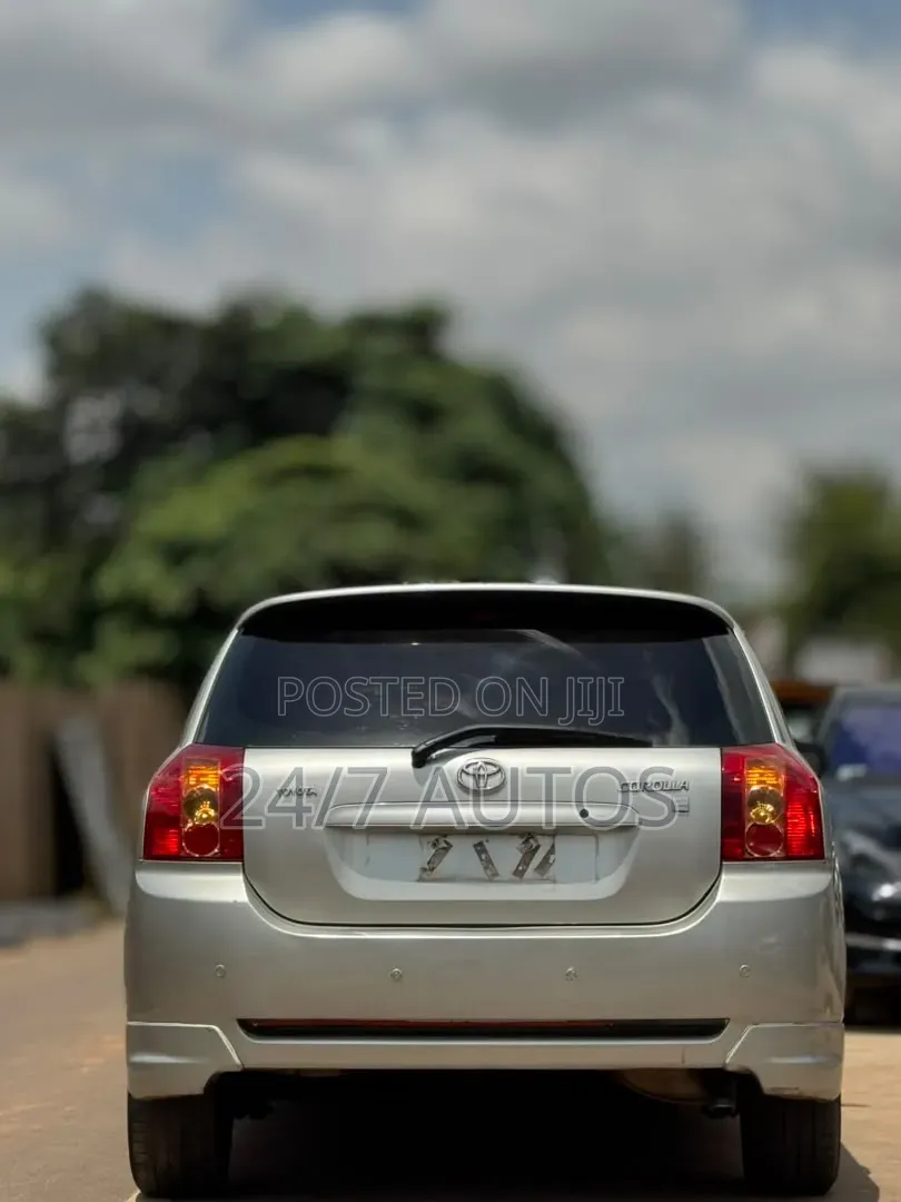 Toyota Corolla 2003 Silver