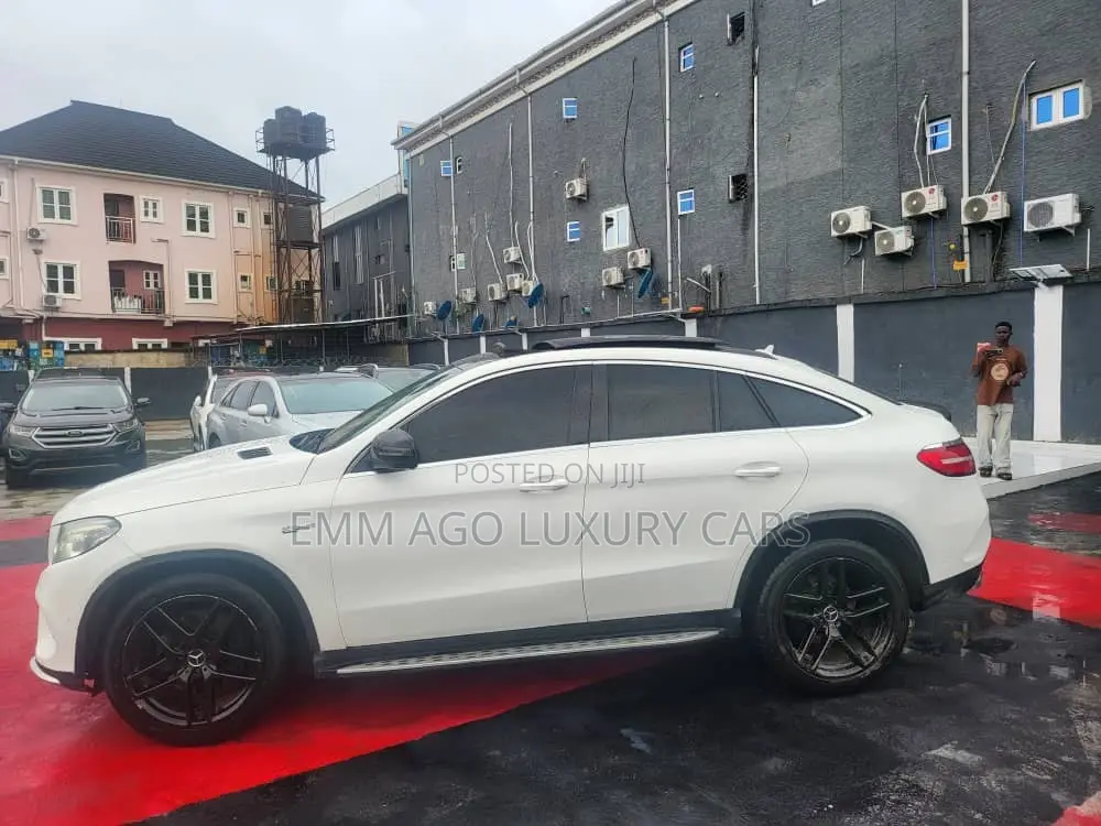 Mercedes-Benz GLE-Class AMG GLE 43 4MATIC 2017 White