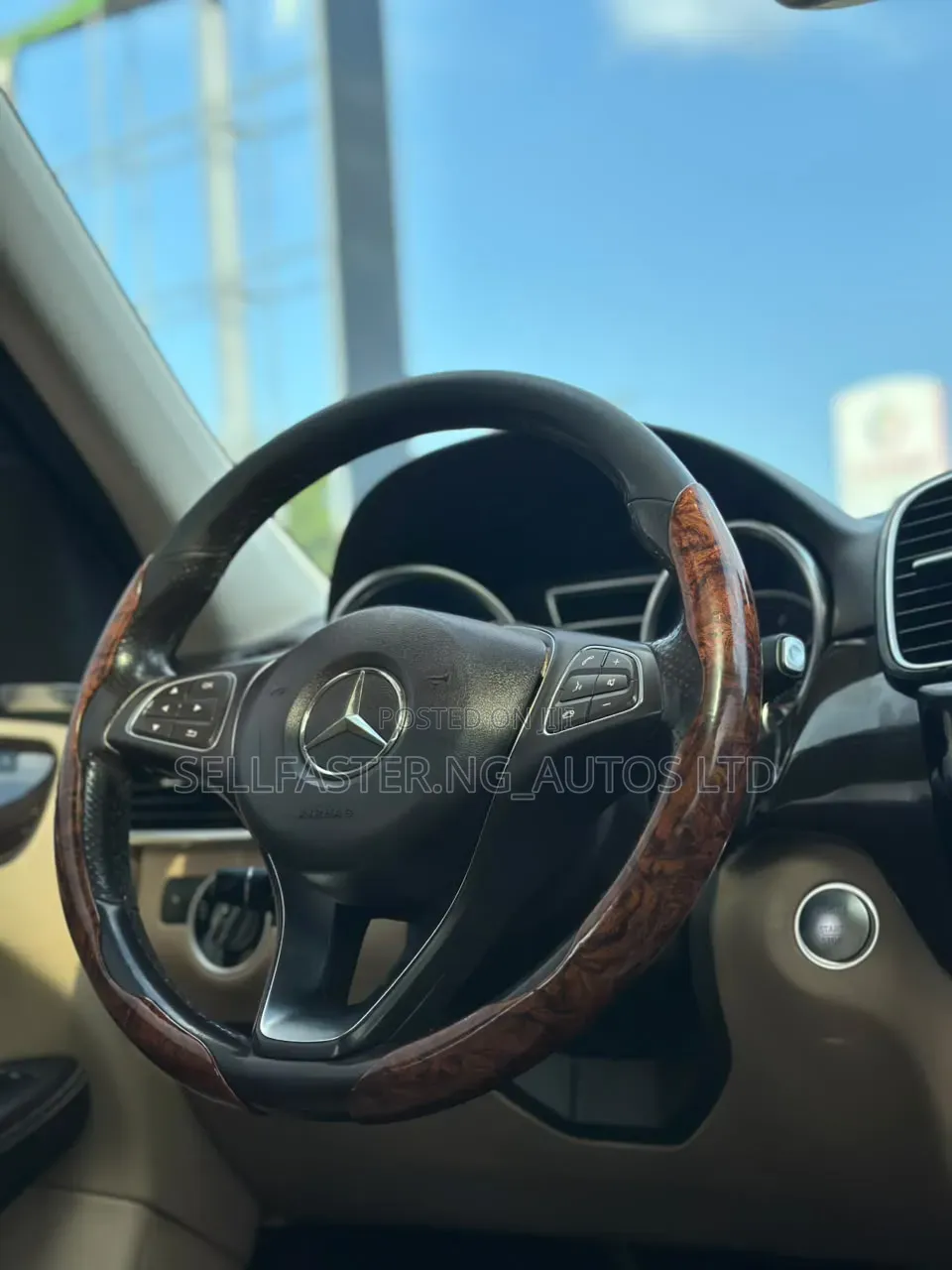 Mercedes-Benz GLE-Class 2018 Blue