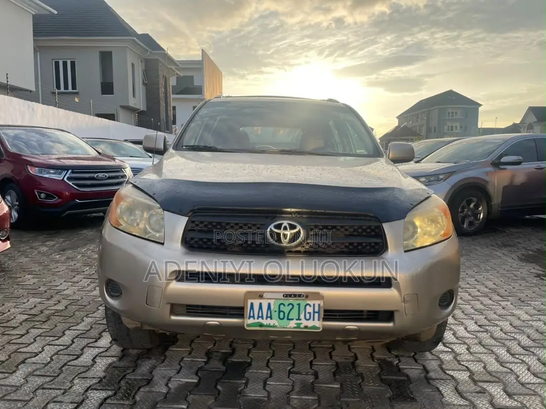 Toyota RAV4 2.0 4x4 VX 2007 Gold