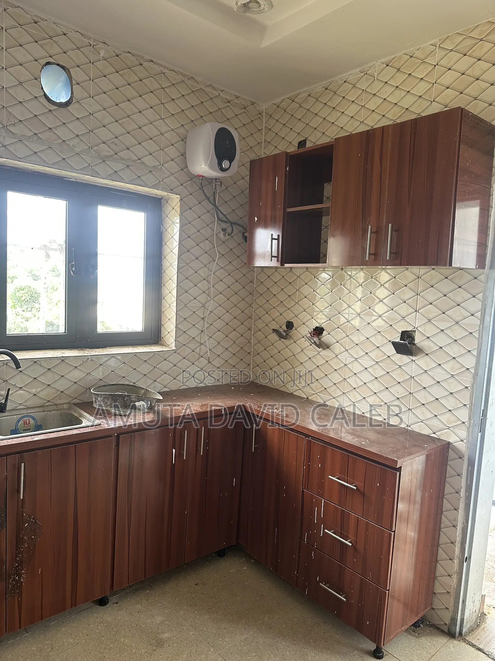 2bdrm Block of Flats in Federal Housing, Karu for sale