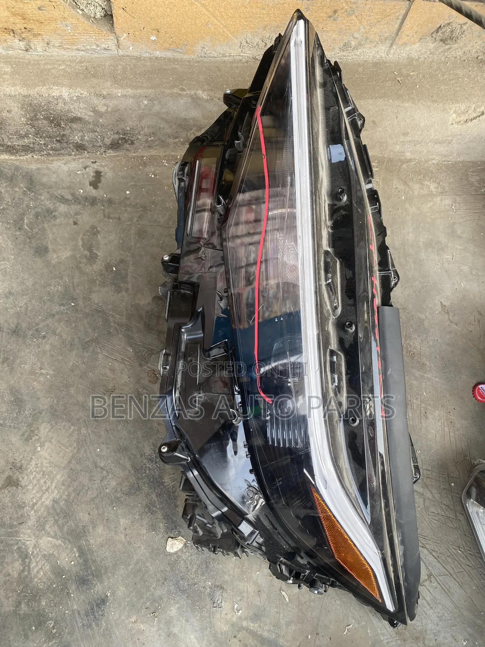 Toyota Camry 2025 Headlight Replacement