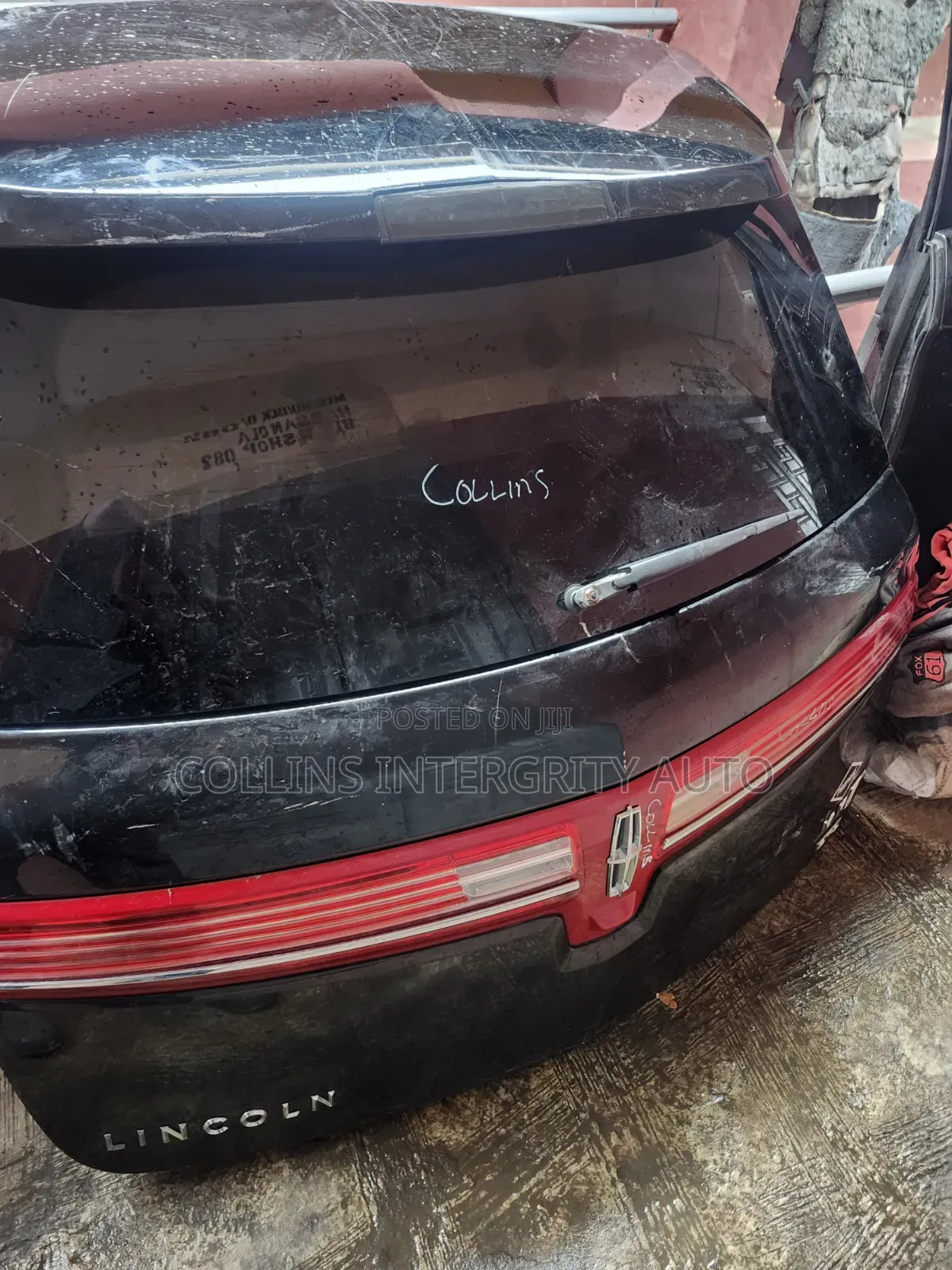 Back Boot Lincoln MKT 2012 to 2015