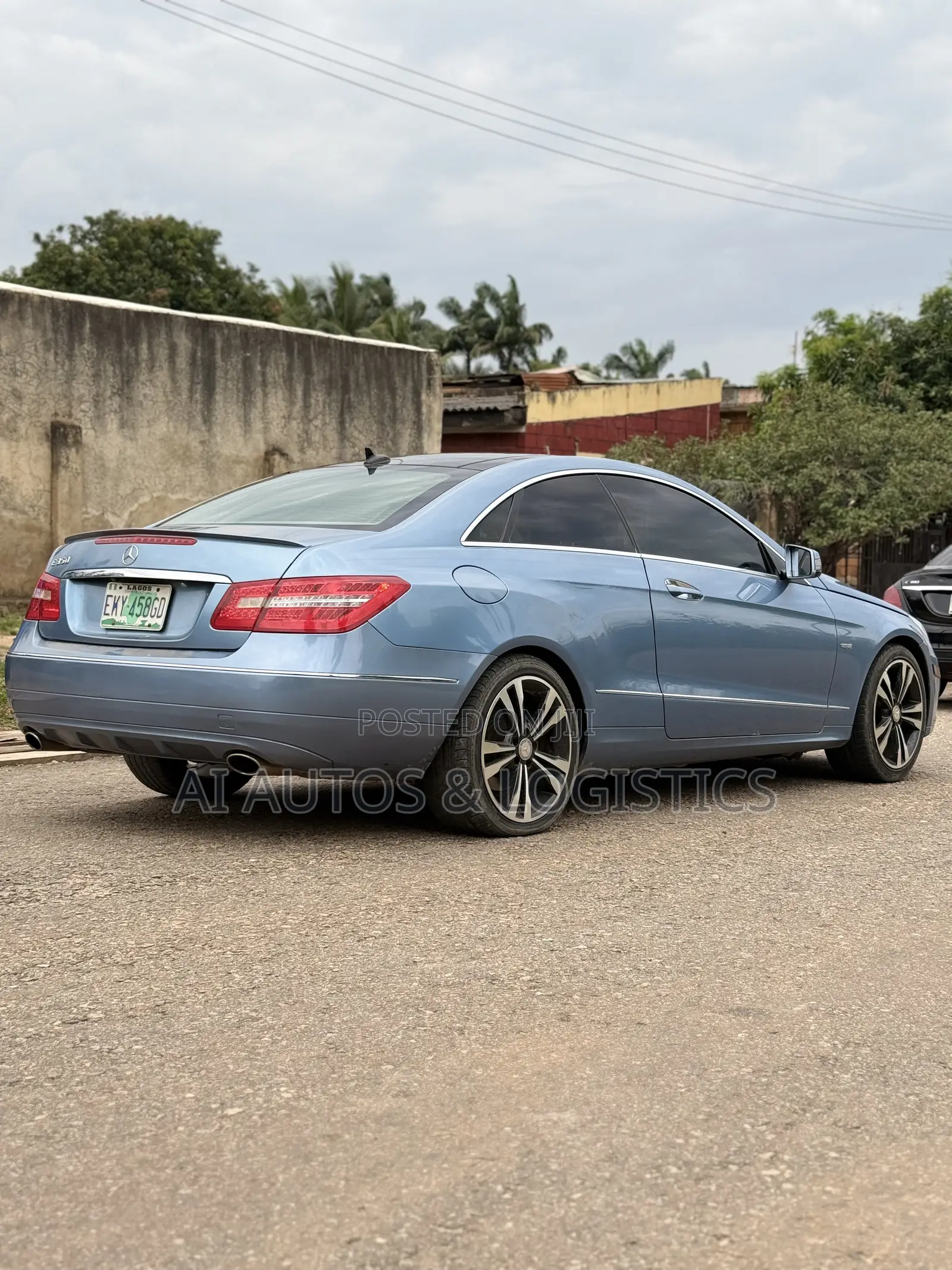 Mercedes-Benz E-Class 2012 Blue