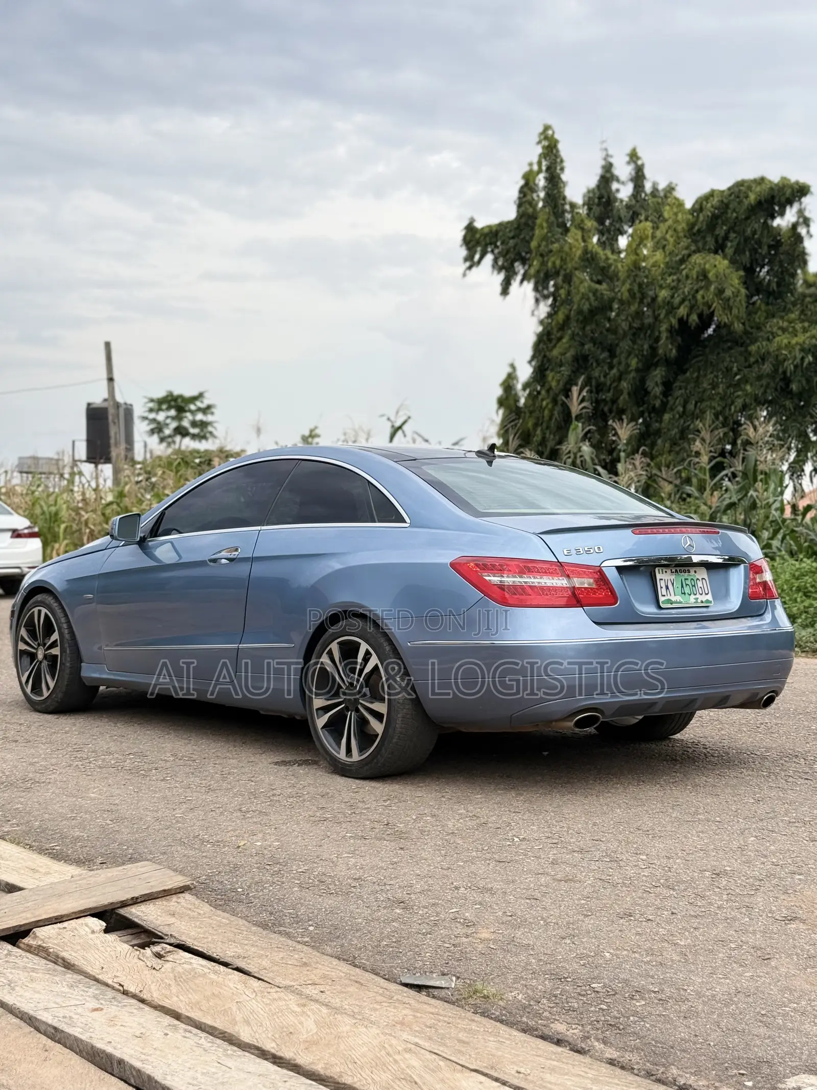 Mercedes-Benz E-Class 2012 Blue