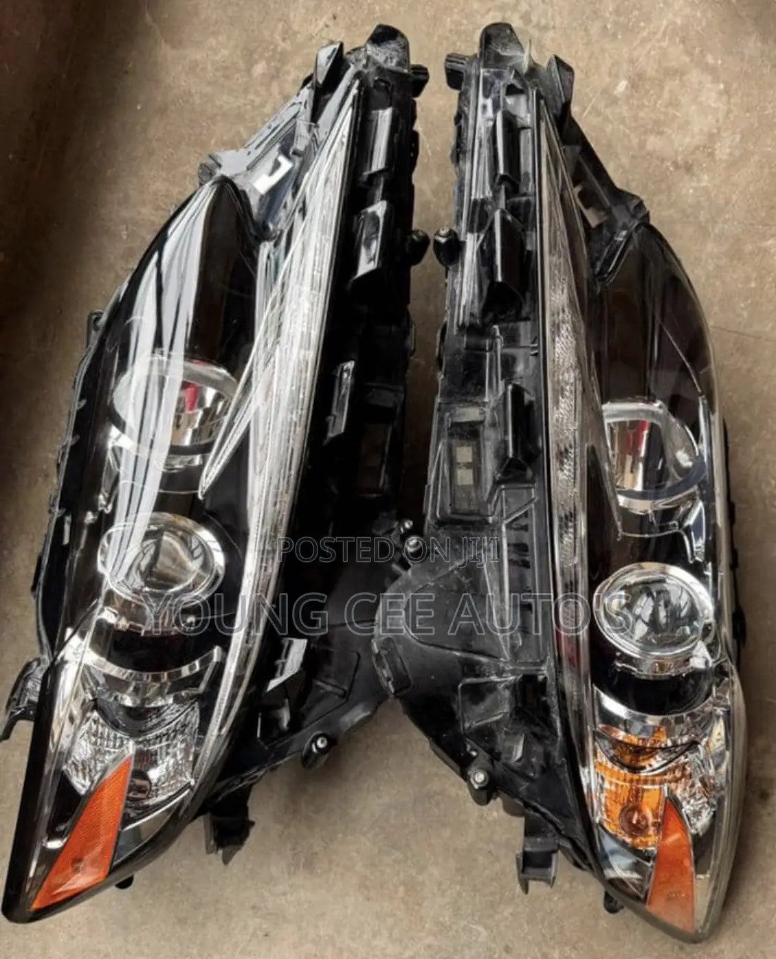 Headlights Es350 2018