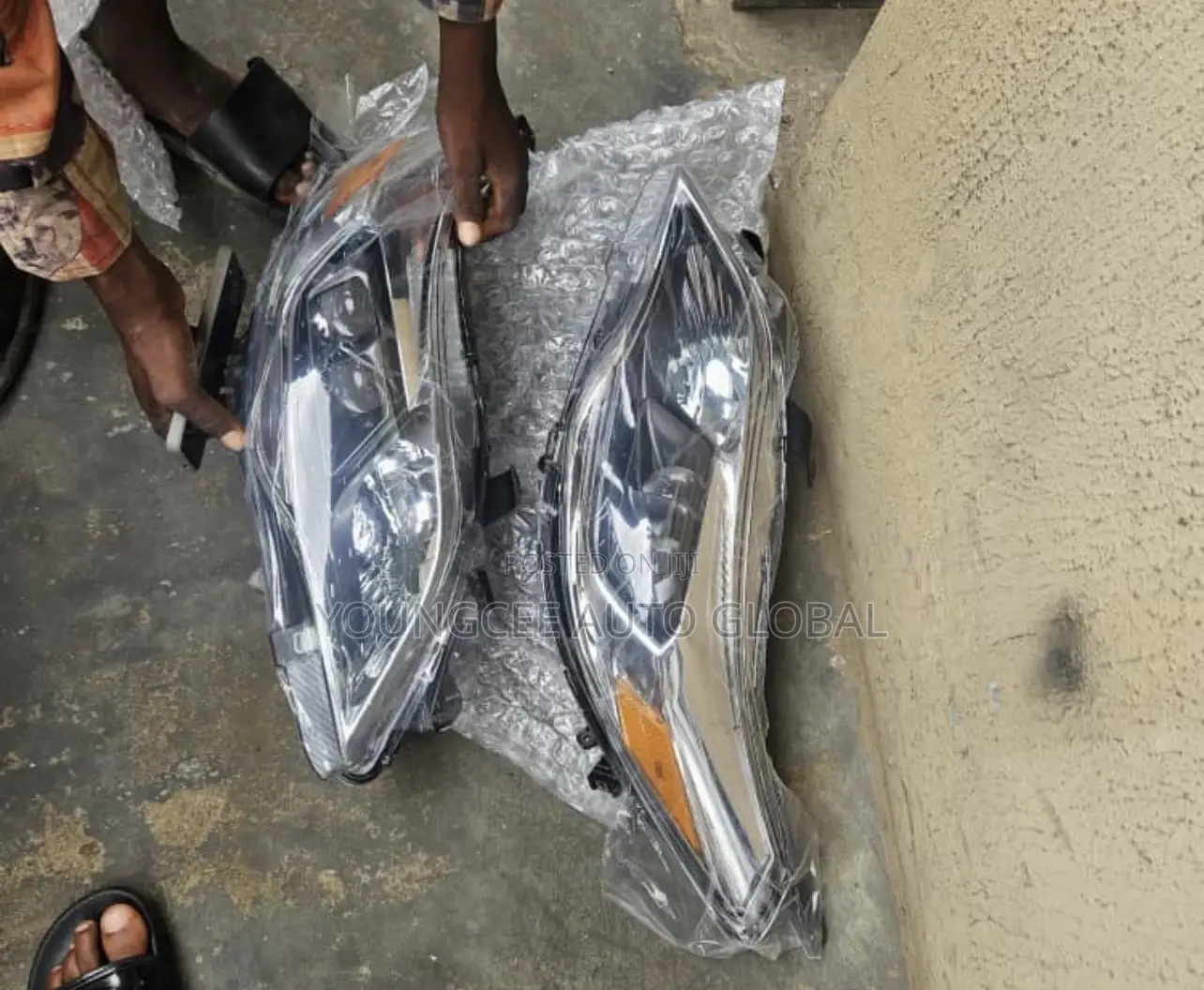 Headlights Avalon 2014/2016
