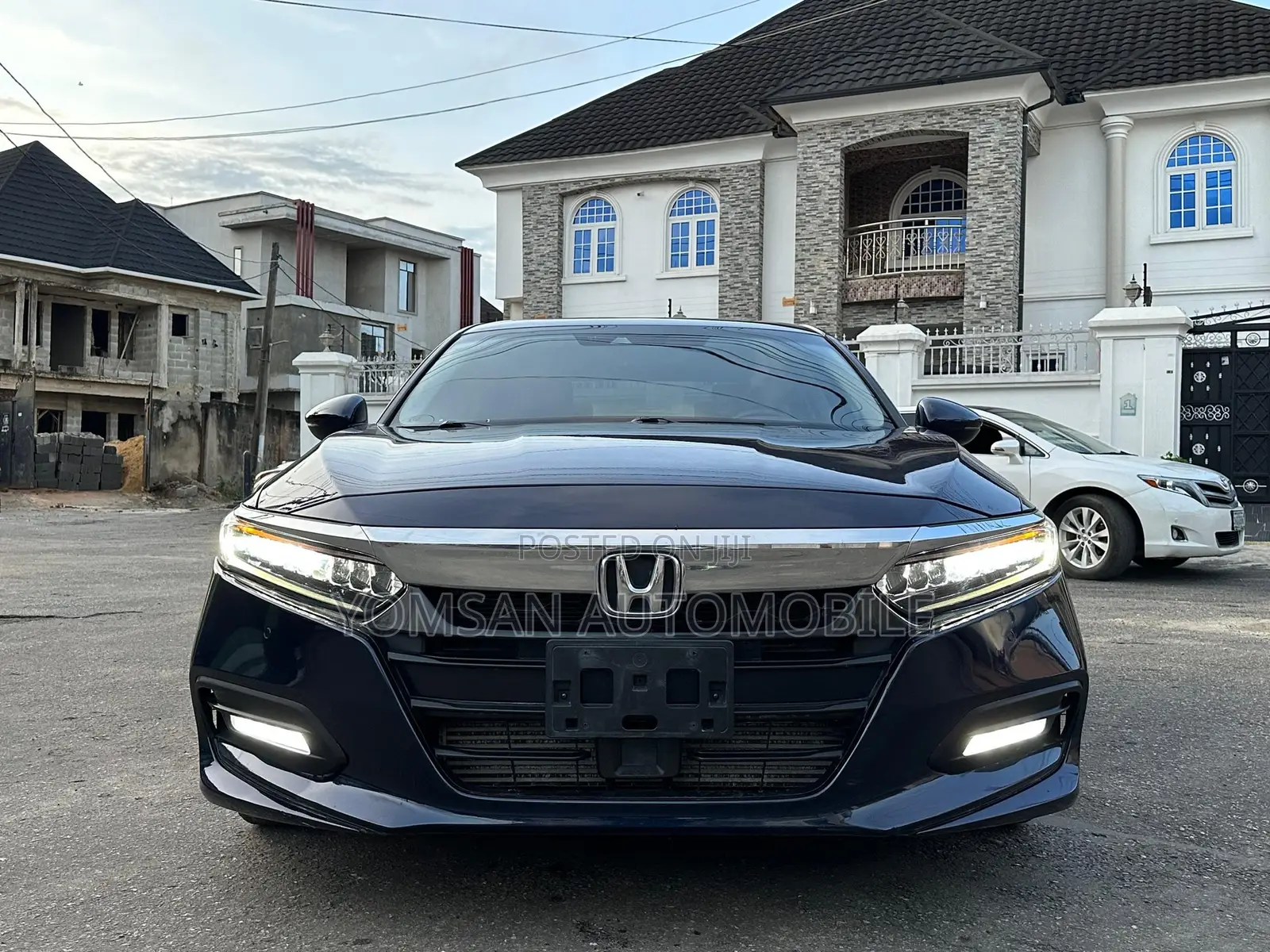 Honda Accord Touring 2018 Blue