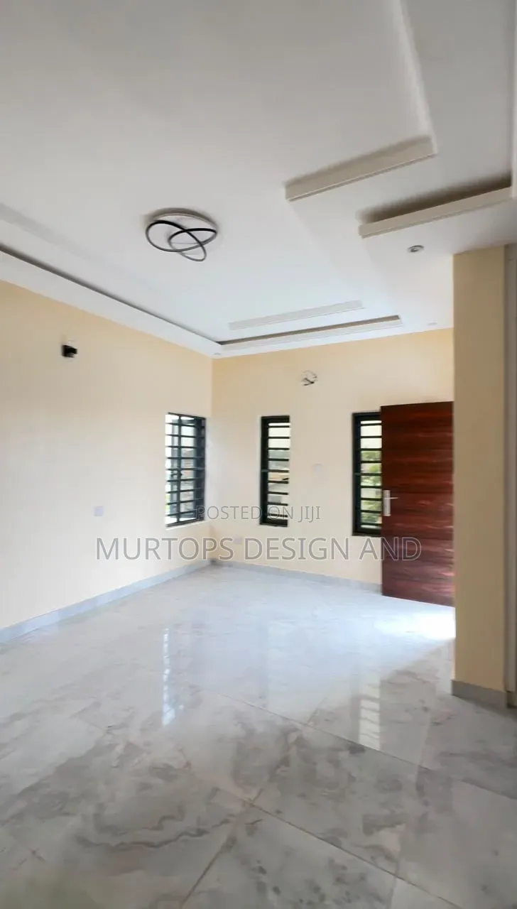 4bdrm Duplex in Oba Akran for sale