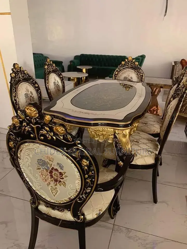 Royal Wooden Dining Table With Center Glass