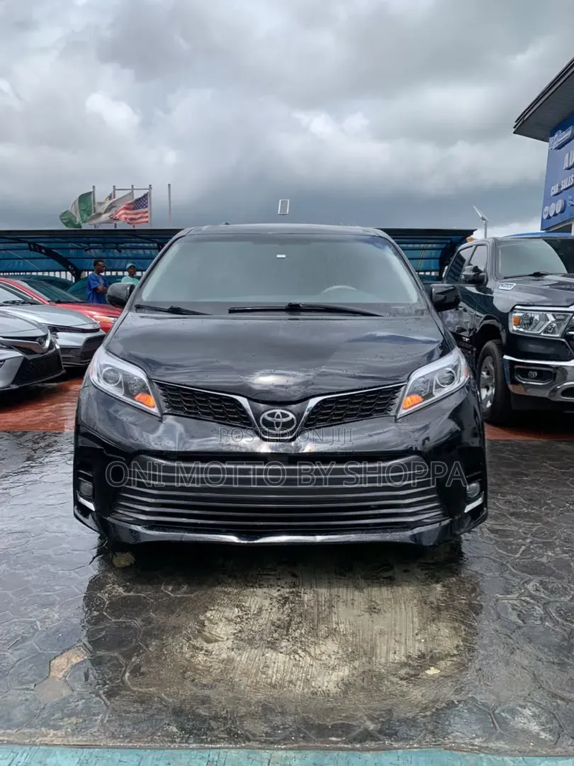 Toyota Sienna XLE 7 Passenger 2012 Black