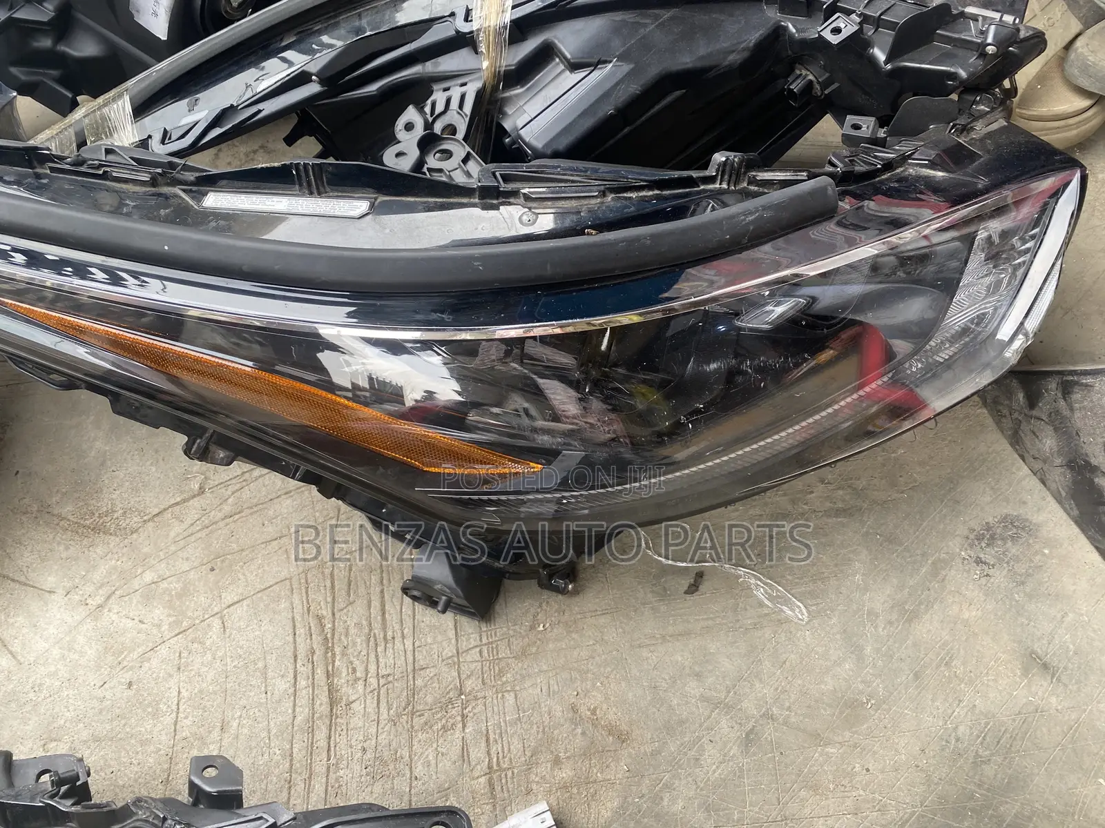 Toyota Highlander 2023 Headlight Replacement