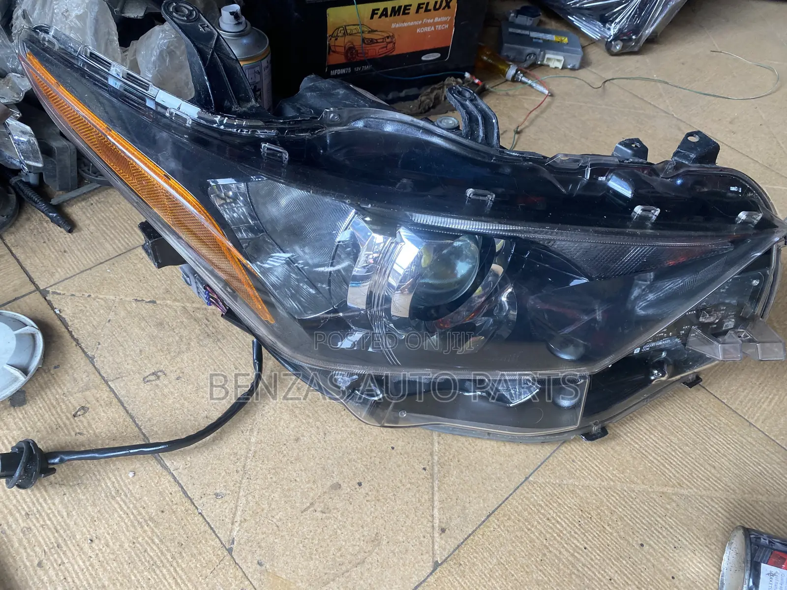 Toyota Highlander 2023 Headlight Replacement